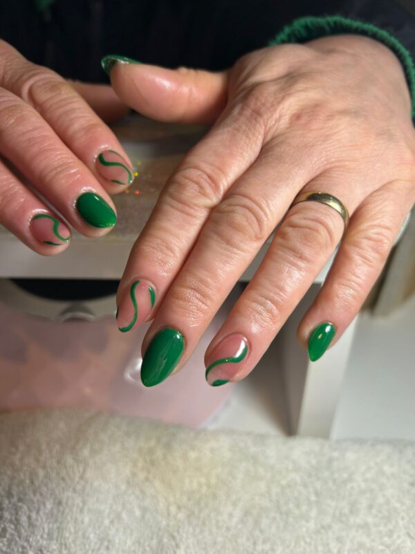 ed04e299-c9ea-4831-b623-c8504f8cabc5 Nailsnicki