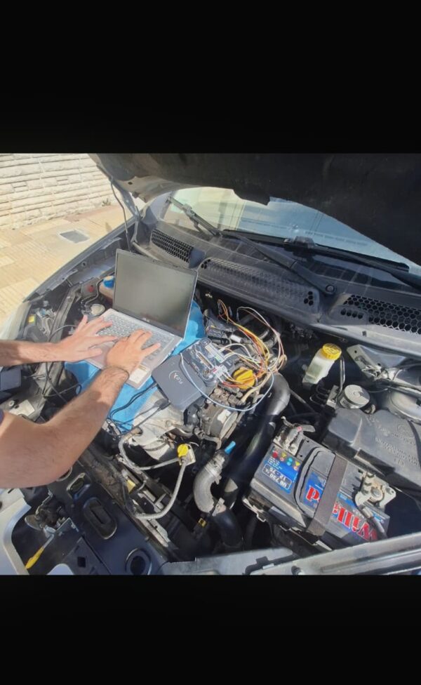 9e237bf7-49c9-411c-9ba9-b239cb536652 🔧 Electrónica automotriz especializada