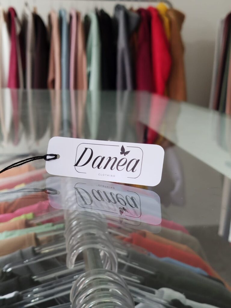 161ba8e4-060f-42fa-b98b-0adc477ce8af – copia